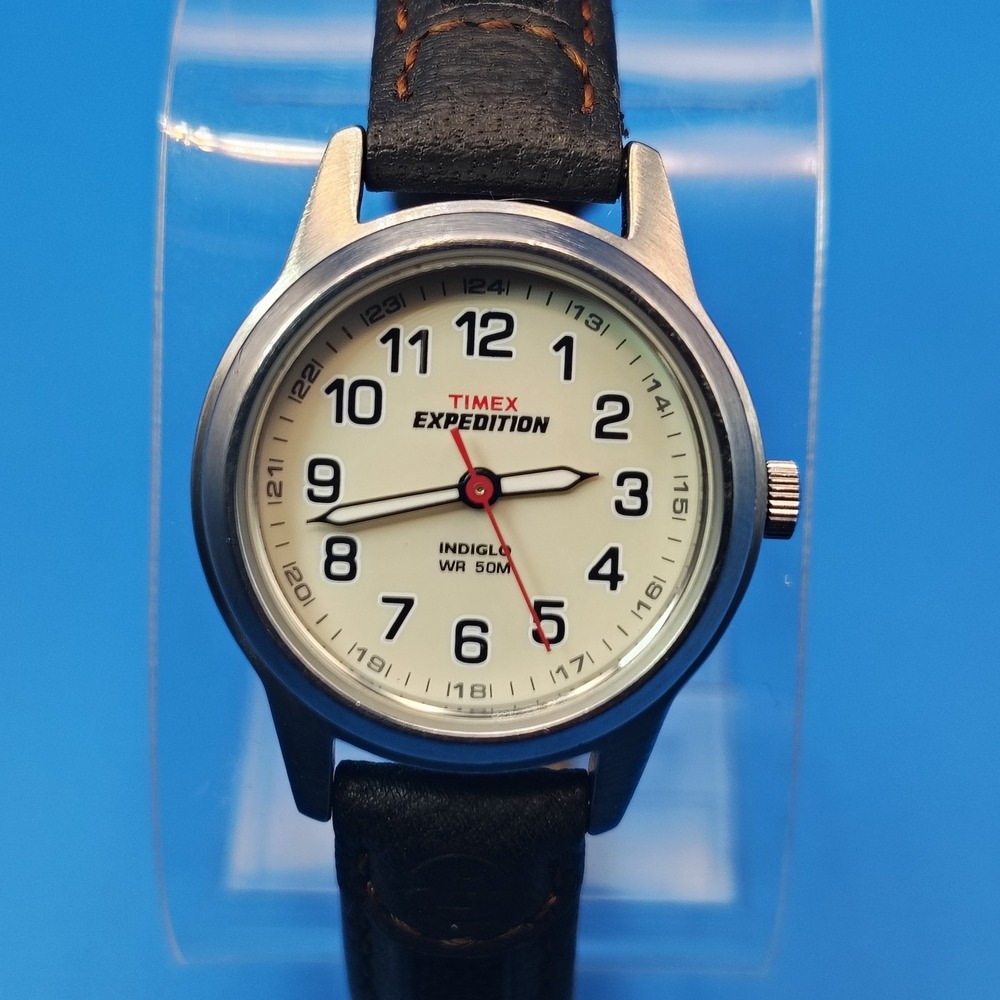 Vintage 2010 Timex Expedition Indiglo 26mm Women's Quartz Watch Leather Band